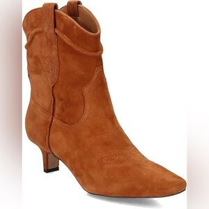 Sam Edelman Women's, Taryn Boot Size 6
New - No Tags